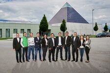 SENNEBOGEN Academy Team: Your experts for training and events