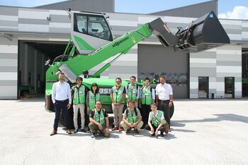 SENNEBOGEN Akademie: Kundenbesuch des japanischen Händlers