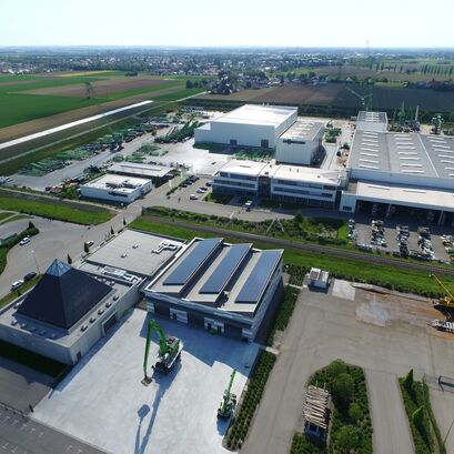 SENNEBOGEN Academy with the SENNEBOGEN plant 2 in the background