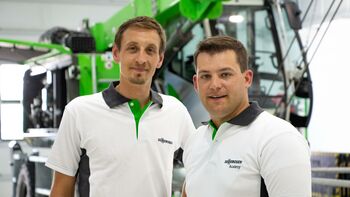 SENNEBOGEN Training: Matthias Auer, Head of Technical Training and Florian Attenhauser, Head of Training Department